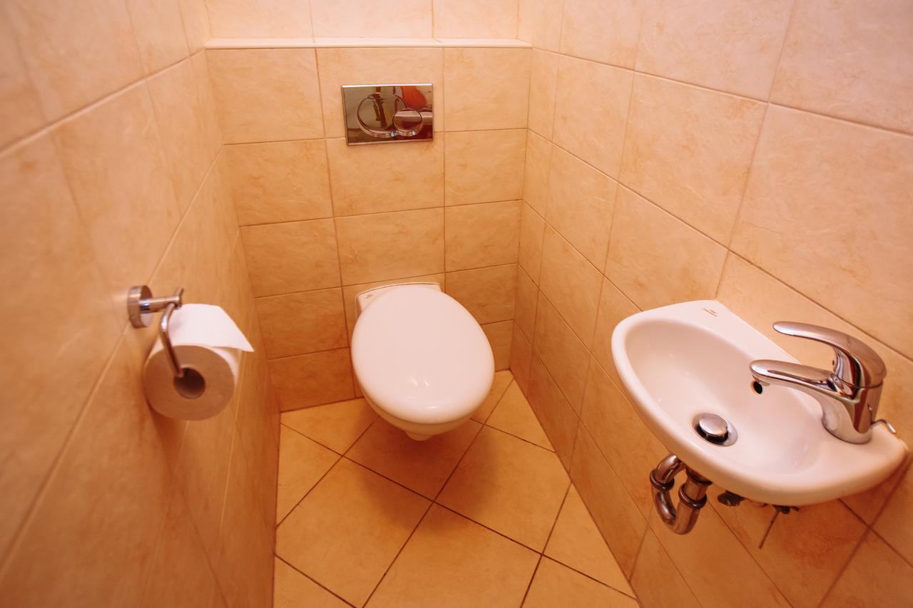 Beautiful Apartment In Central Residence Praga Esterno foto