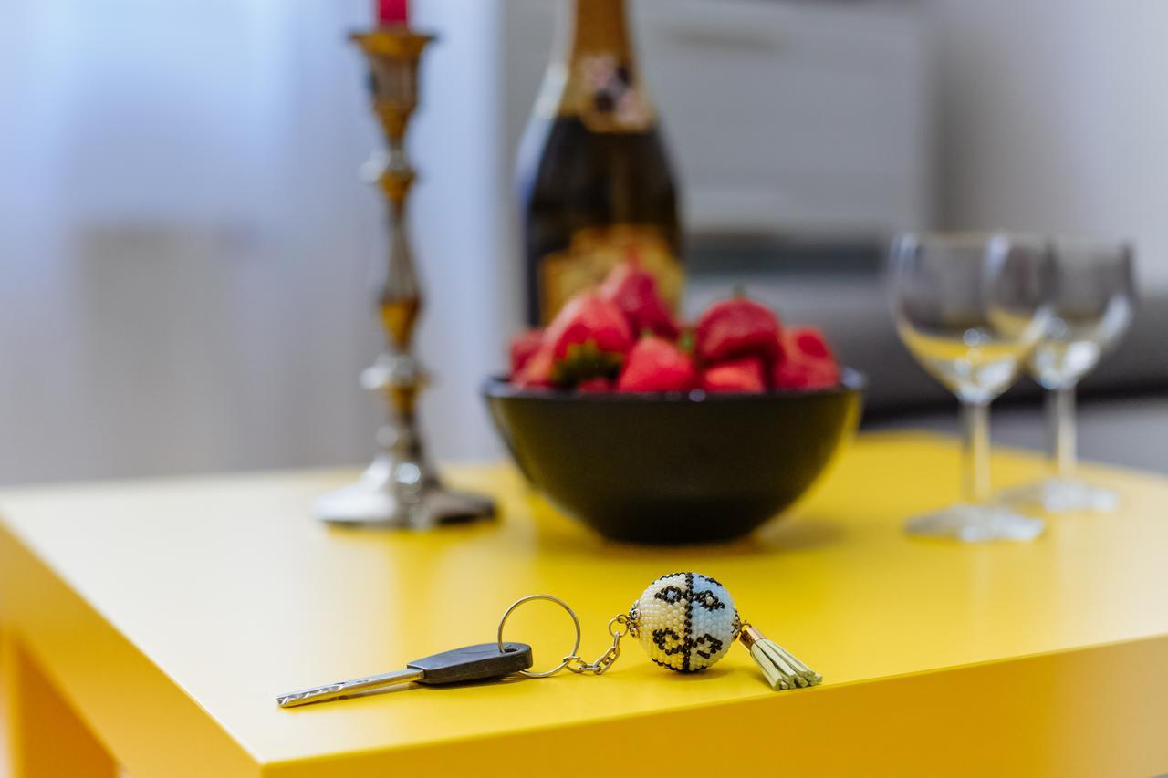 Beautiful Apartment In Central Residence Praga Esterno foto